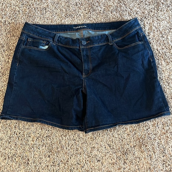 Maurices Size 22 Shorts - Picture 2 of 5